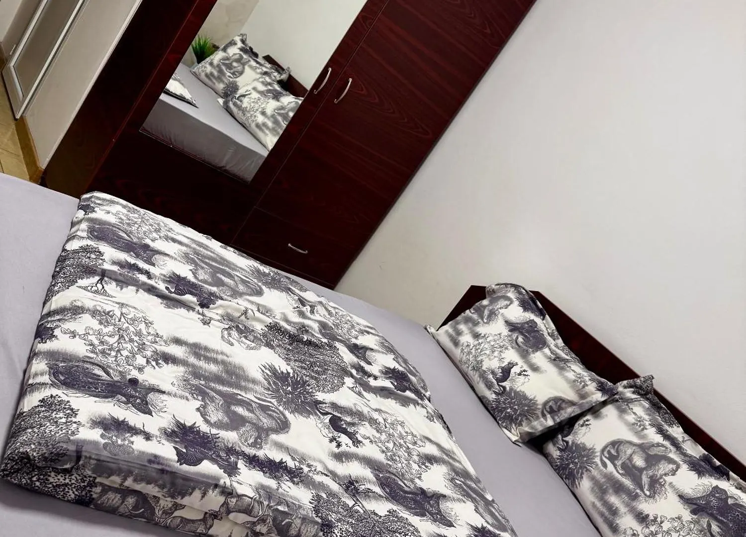 Home Efrem Bucharest